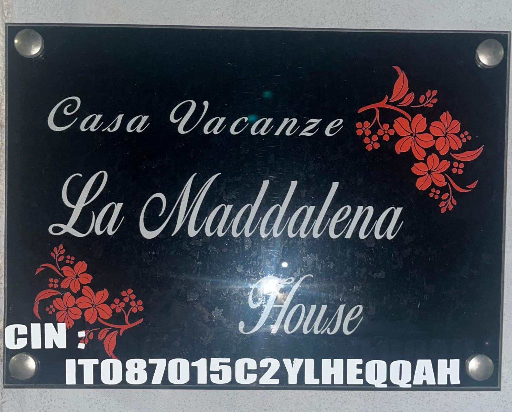 Apartament La Maddalena House Katania Zewnętrze zdjęcie